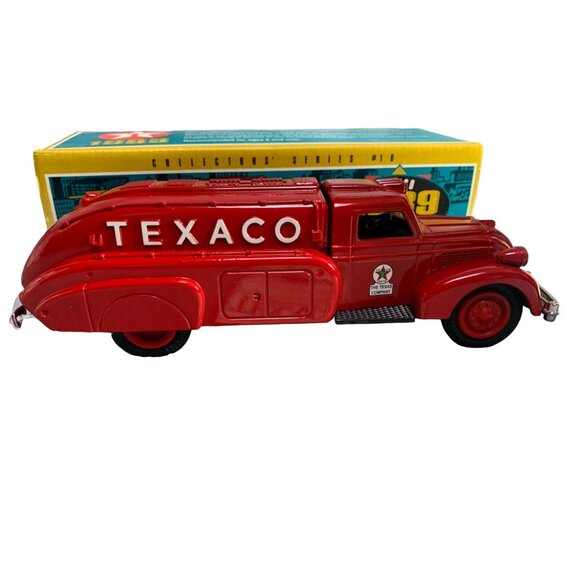 Texaco 1939 Dodge Airflow Tanker Bank Die-Cast Model Ertl Collectible Red - Picture 1 of 11